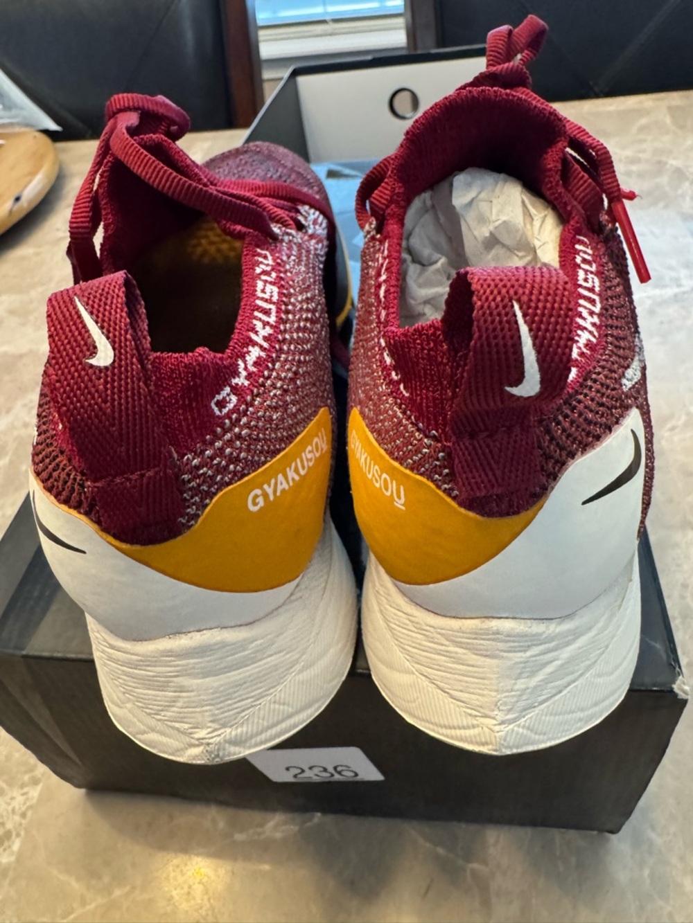 Nike Vaporfly 4% Flyknit Gyakusou Men's 4 / Women's 5.5 Team Red AV7998-600 - Picture 13 of 14